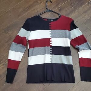 Emery Rose Black, Burgundy, Gray And Cream Sweater Size Medium EUC
